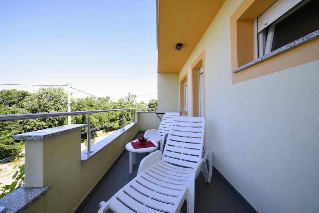 Apartments Rudy Jadranovo Exterior foto