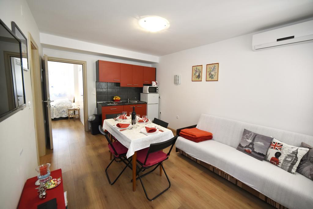 Apartments Rudy Jadranovo Exterior foto