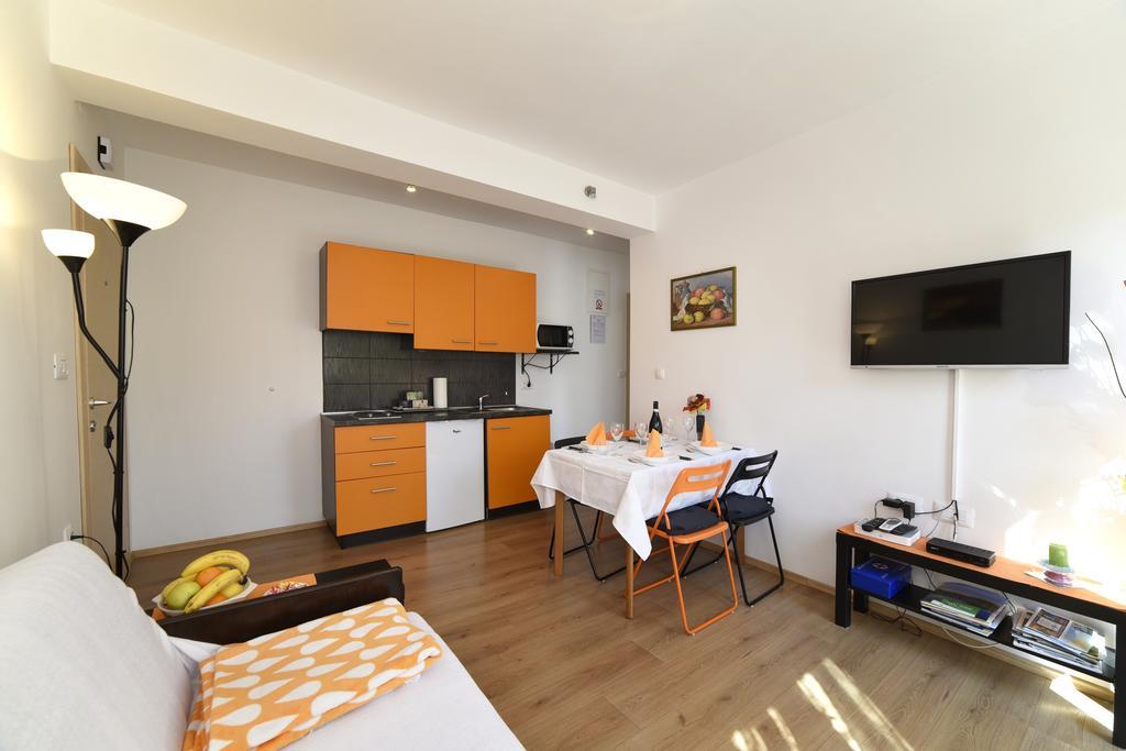Apartments Rudy Jadranovo Exterior foto